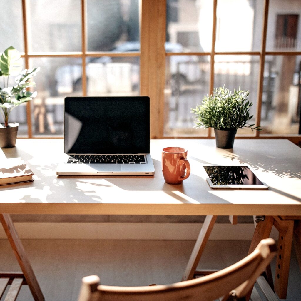 How does does GST adjustments for business